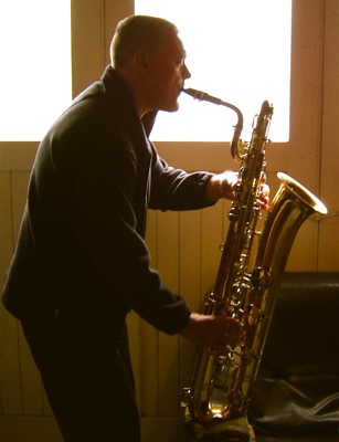 Tom sax